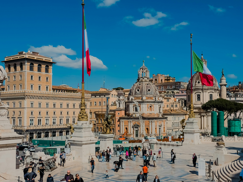 Visma acquires Alavie, expands to Italy