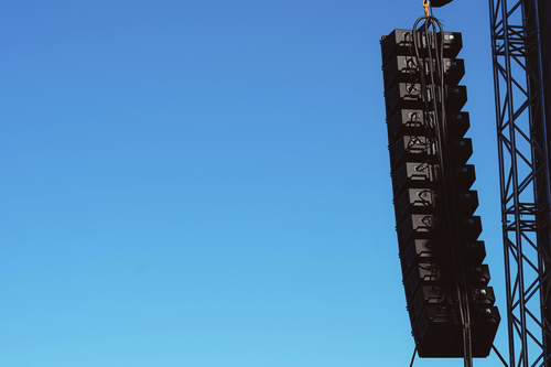 Wealthfront prices IPO at USD 14, raising USD 486m in US listing